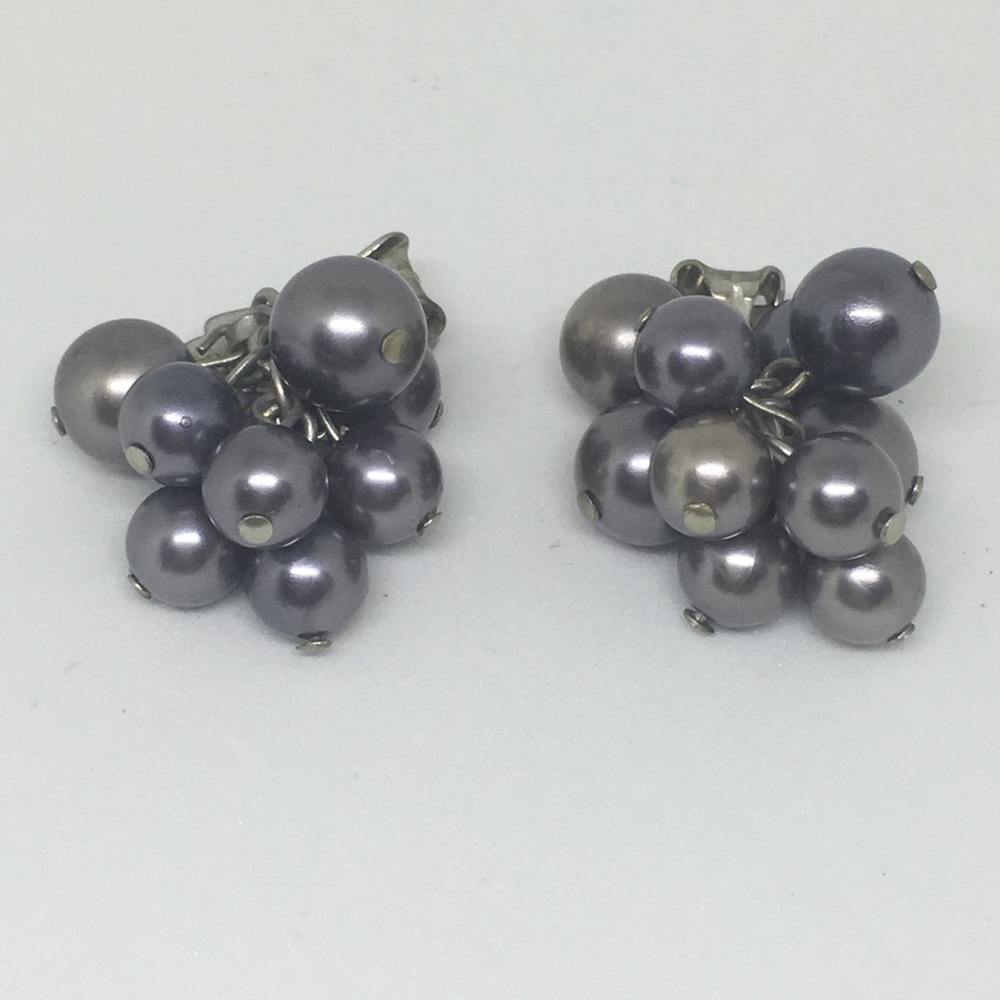 Vintage dark blueish purple pearly clip earrings
